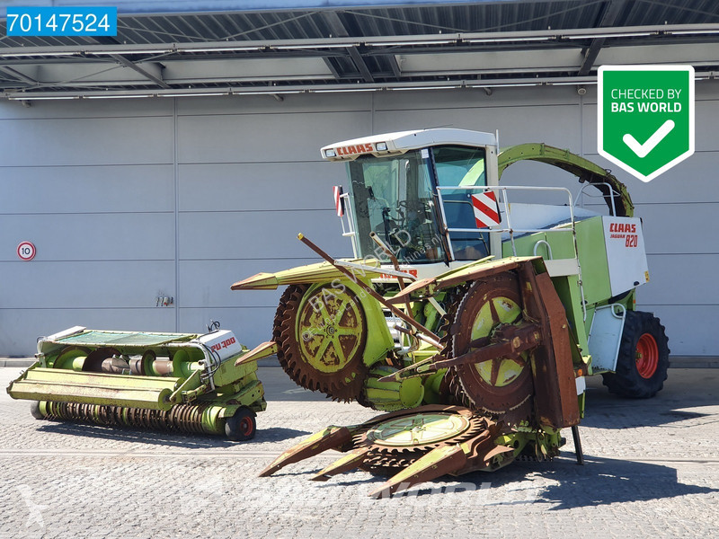 Ensileuse automotrice Claas Jaguar 820 HARVEST ATTACHMENTS INCLUDED