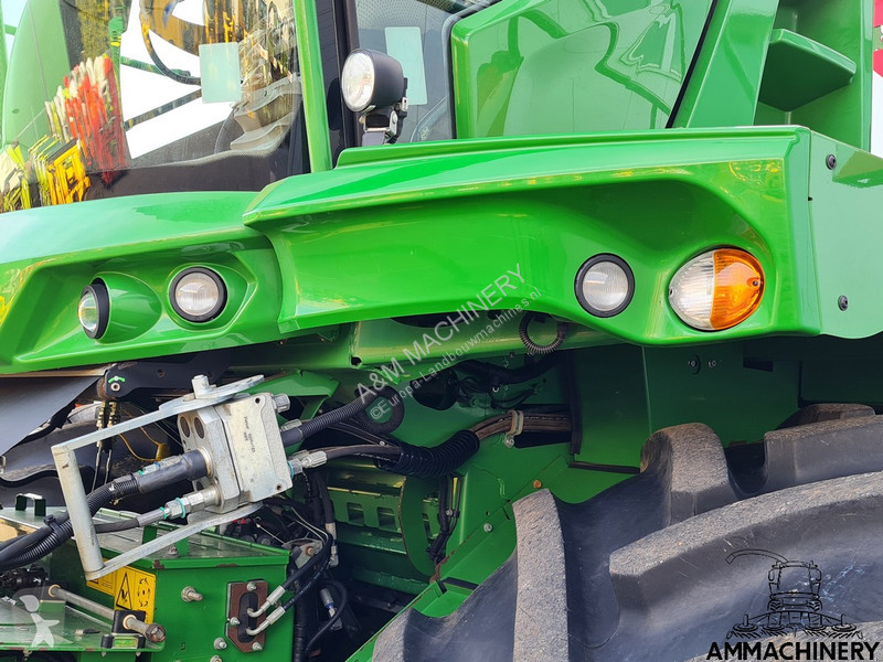 Ensileuse automotrice John Deere 8200 - Photo 11