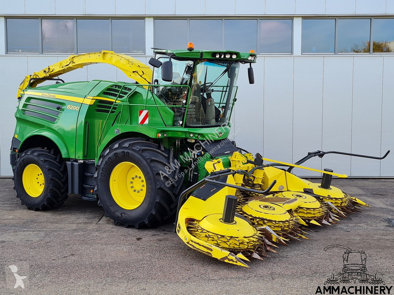 Ensileuse automotrice John Deere 8200 - Photo 4