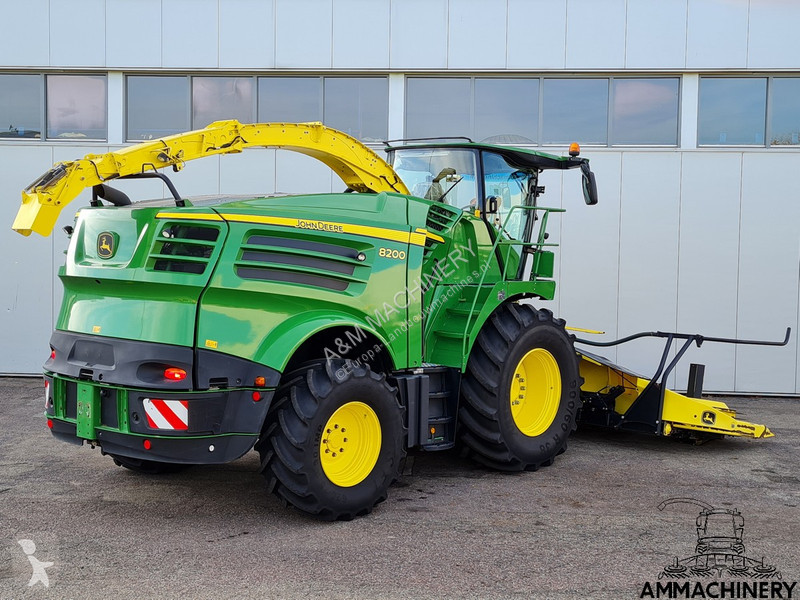 Ensileuse automotrice John Deere 8200 - Photo 6