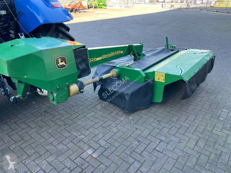 Faucheuse John Deere 324